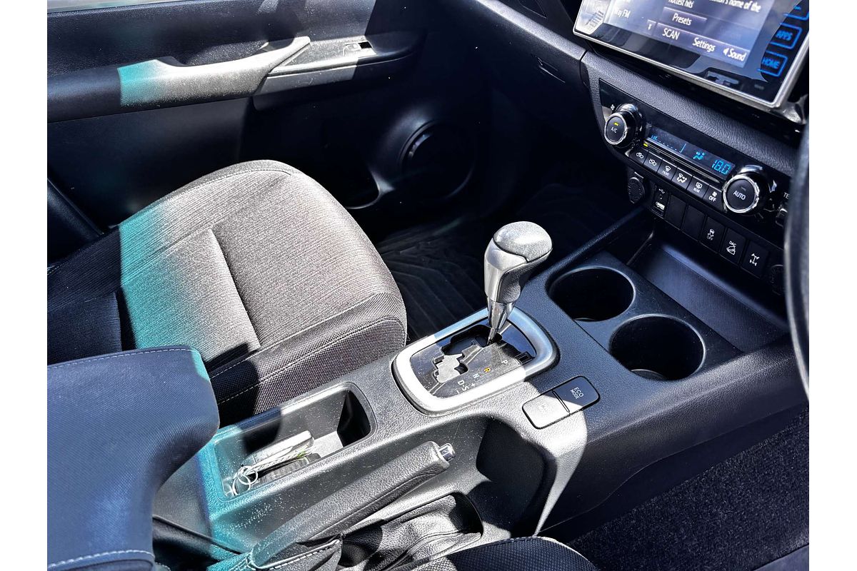 2017 Toyota Hilux SR5 GUN126R 4X4