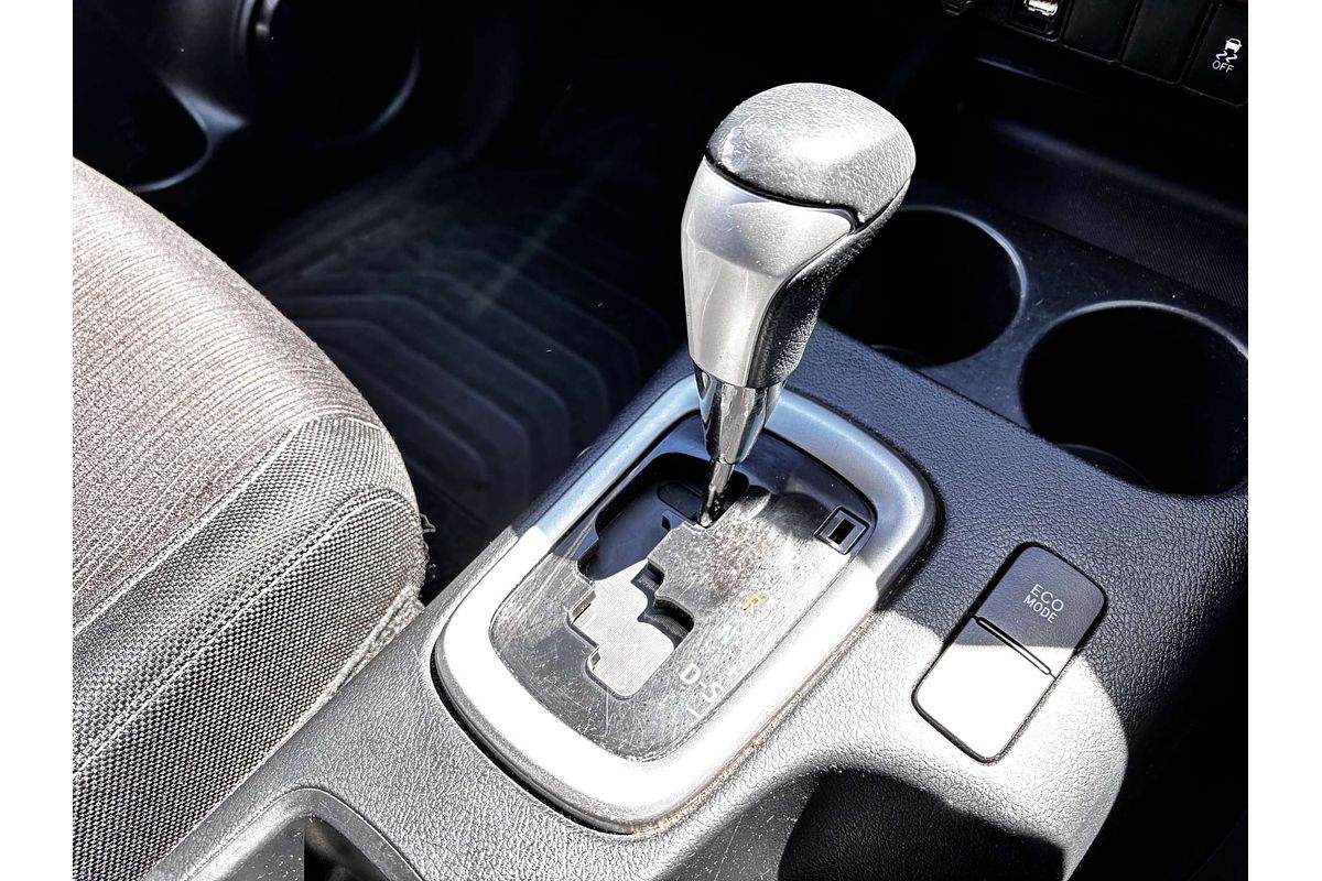 2017 Toyota Hilux SR5 GUN126R 4X4