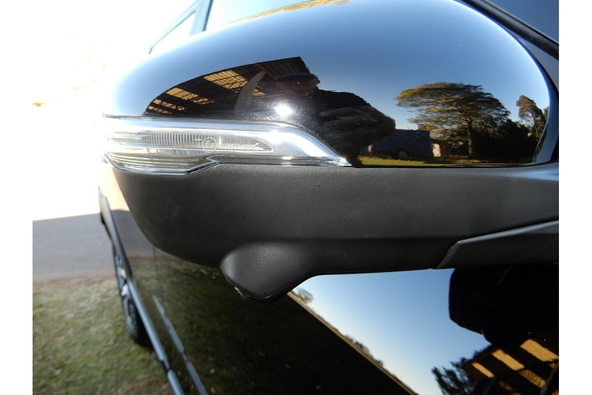 2025 Mahindra XUV 3XO AX5L