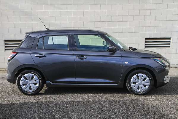 2025 Suzuki Swift Hybrid UZ