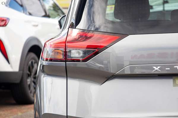 2025 Nissan X-TRAIL ST-L T33