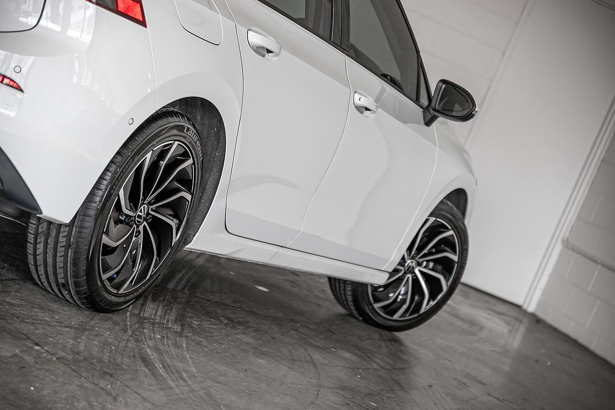 2022 Volkswagen Golf 110TSI Life 8