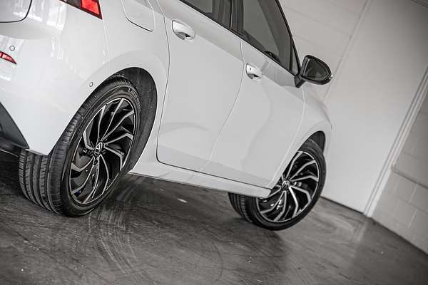 2022 Volkswagen Golf 110TSI Life 8