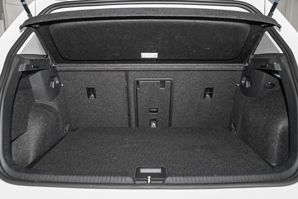 2022 Volkswagen Golf 110TSI Life 8