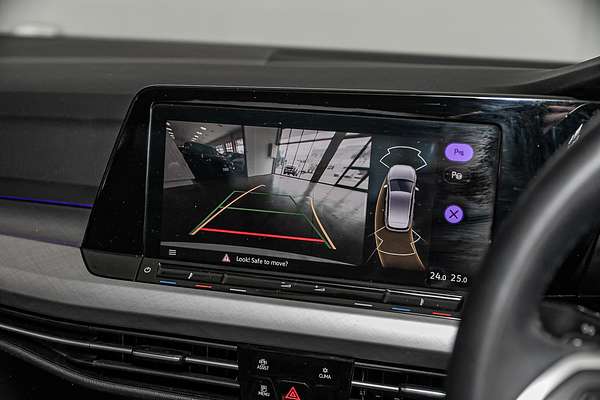 2022 Volkswagen Golf 110TSI Life 8