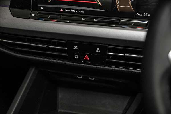 2022 Volkswagen Golf 110TSI Life 8