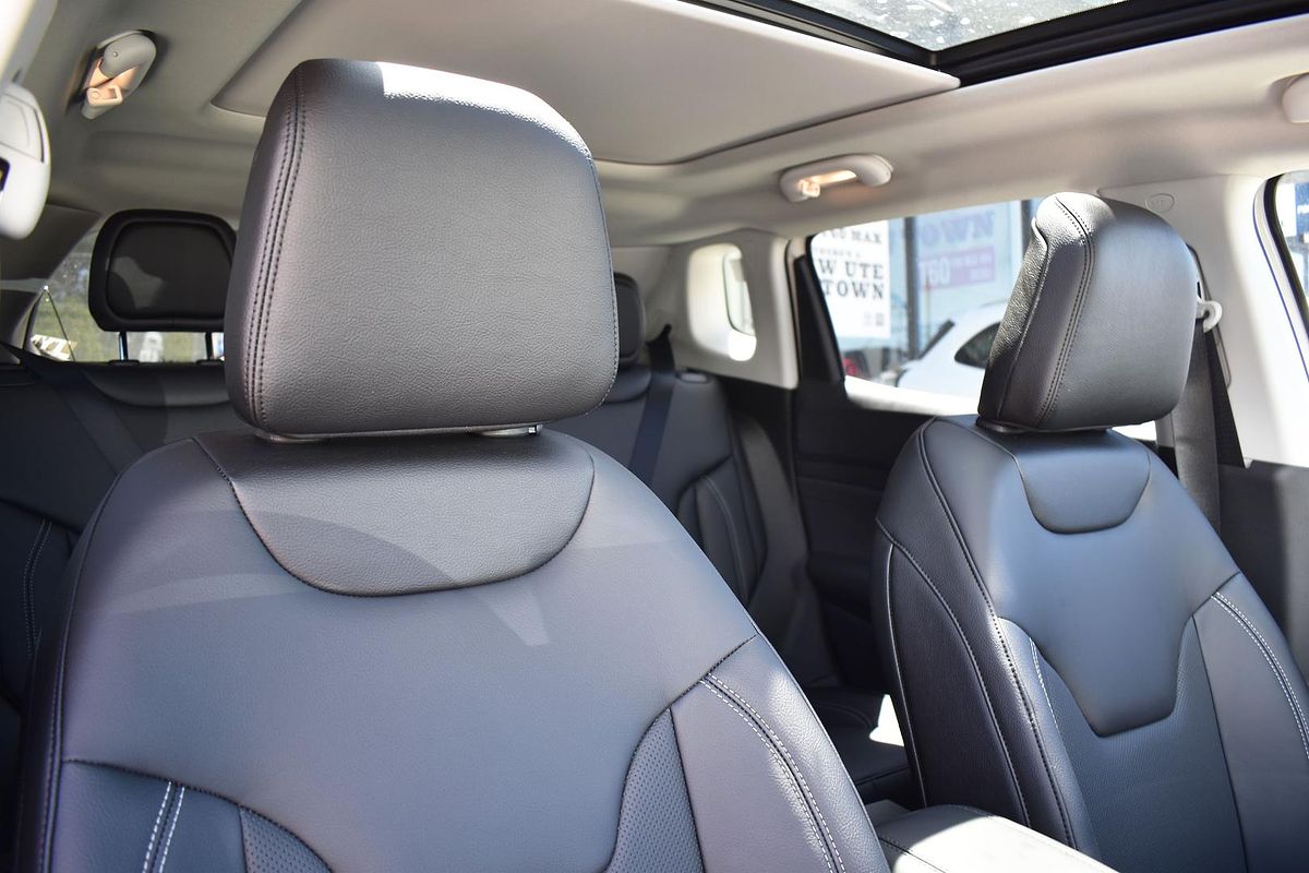 2025 Jeep Compass Summit e-Hybrid MV