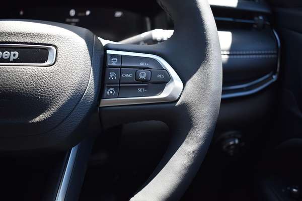 2025 Jeep Compass Summit e-Hybrid MV