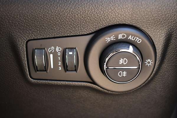 2025 Jeep Compass Summit e-Hybrid MV