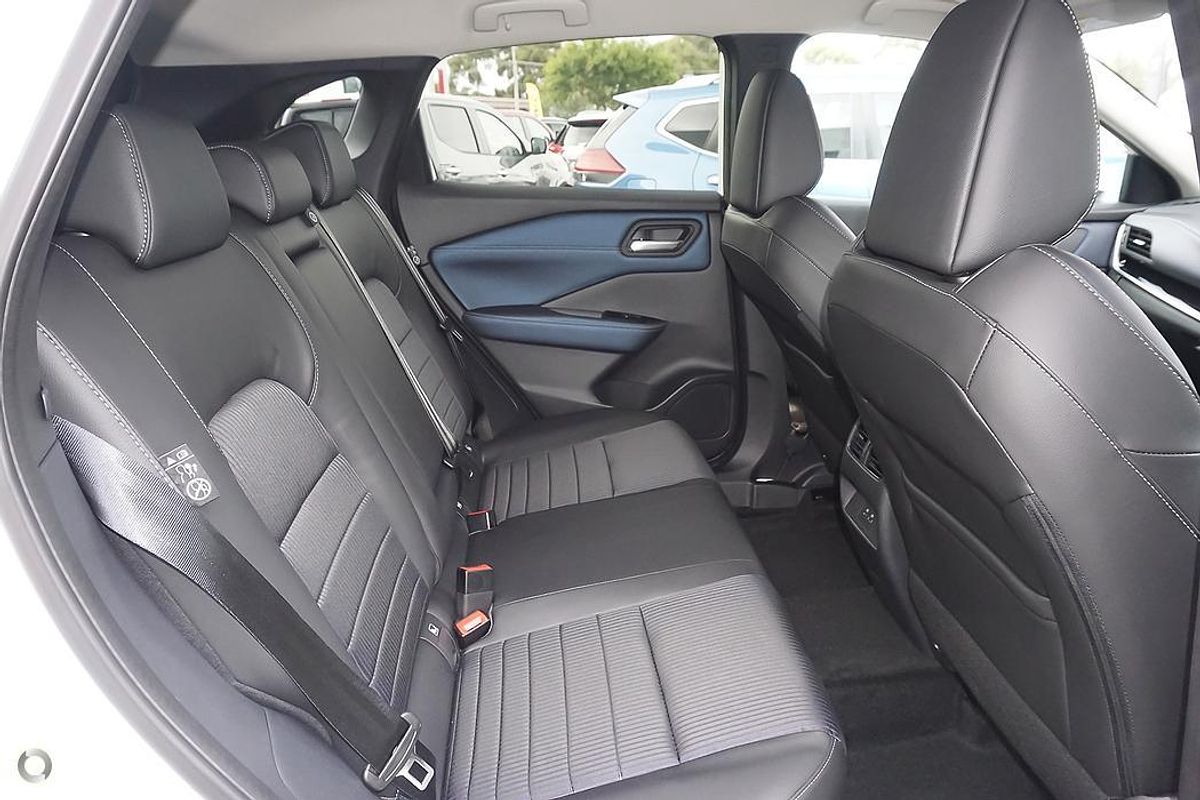 2025 Nissan QASHQAI ST-L J12