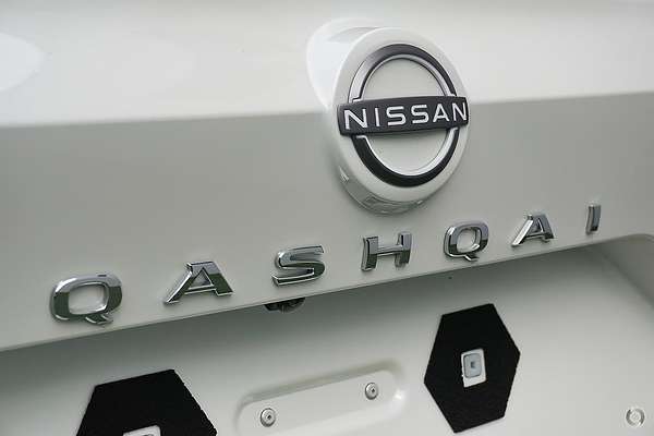 2025 Nissan QASHQAI ST-L J12