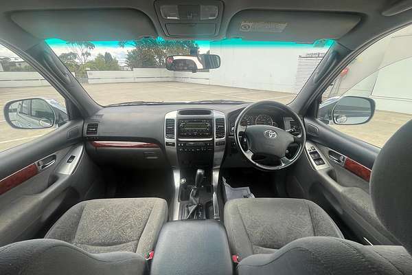 2004 Toyota Landcruiser Prado VX GRJ120R