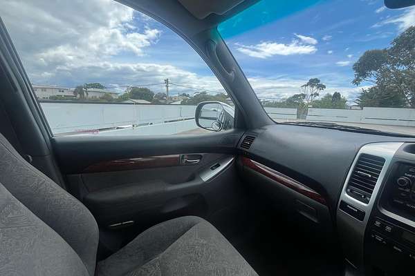 2004 Toyota Landcruiser Prado VX GRJ120R
