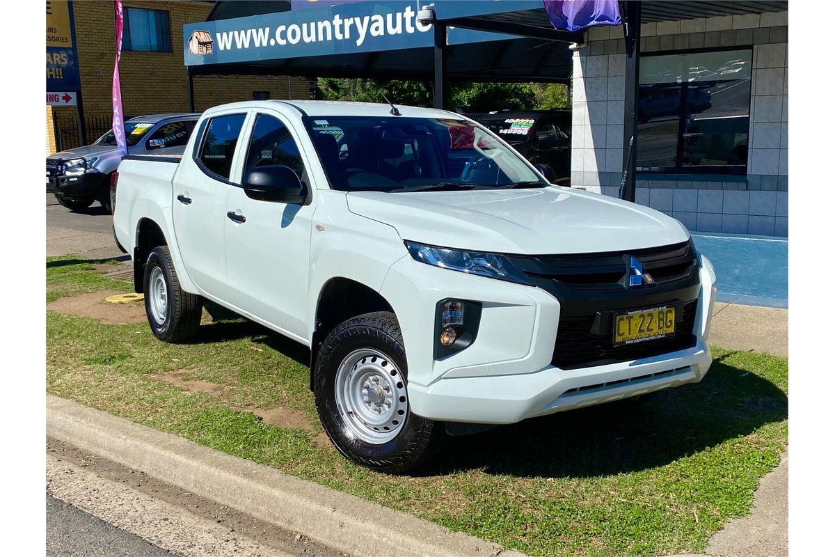 2018 Mitsubishi Triton GLX ADAS MR 4X4