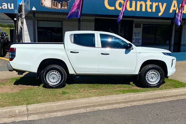 2018 Mitsubishi Triton GLX ADAS MR 4X4