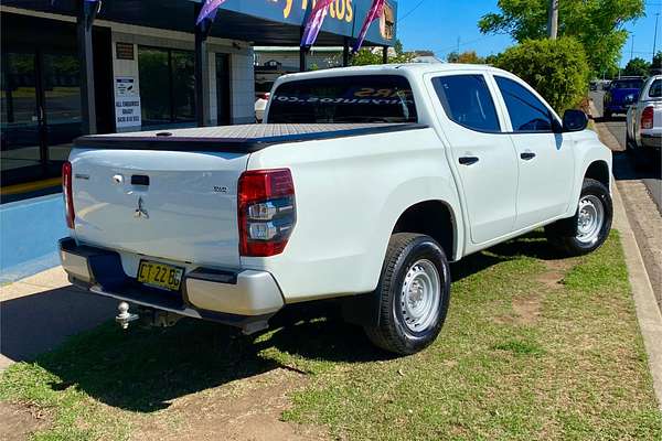 2018 Mitsubishi Triton GLX ADAS MR 4X4