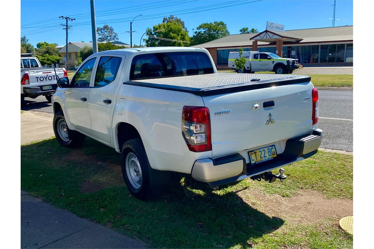 2018 Mitsubishi Triton GLX ADAS MR 4X4