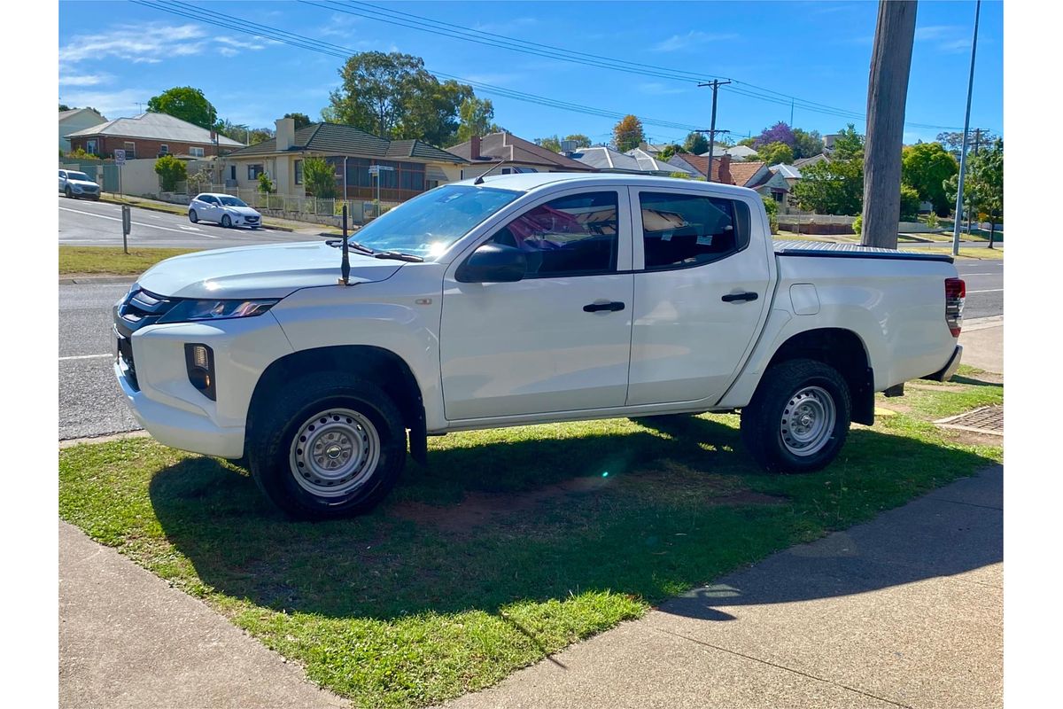 2018 Mitsubishi Triton GLX ADAS MR 4X4