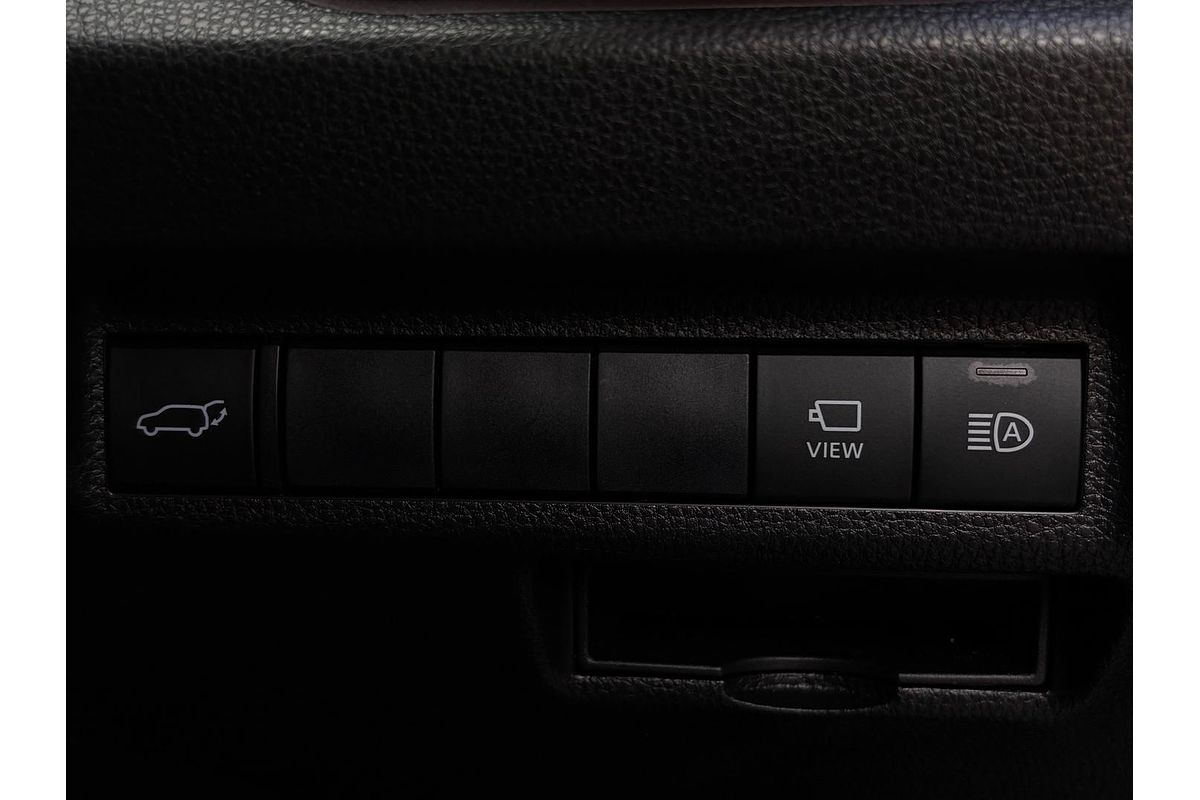 2019 Toyota RAV4 Cruiser AXAH52R