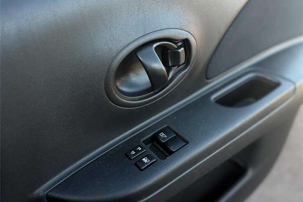 2013 Nissan Micra ST K13