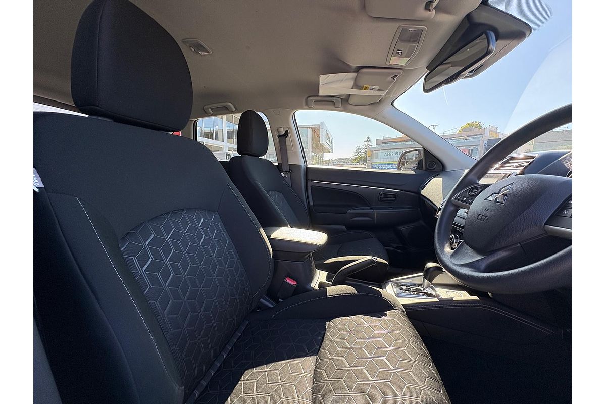 2023 Mitsubishi ASX ES XD