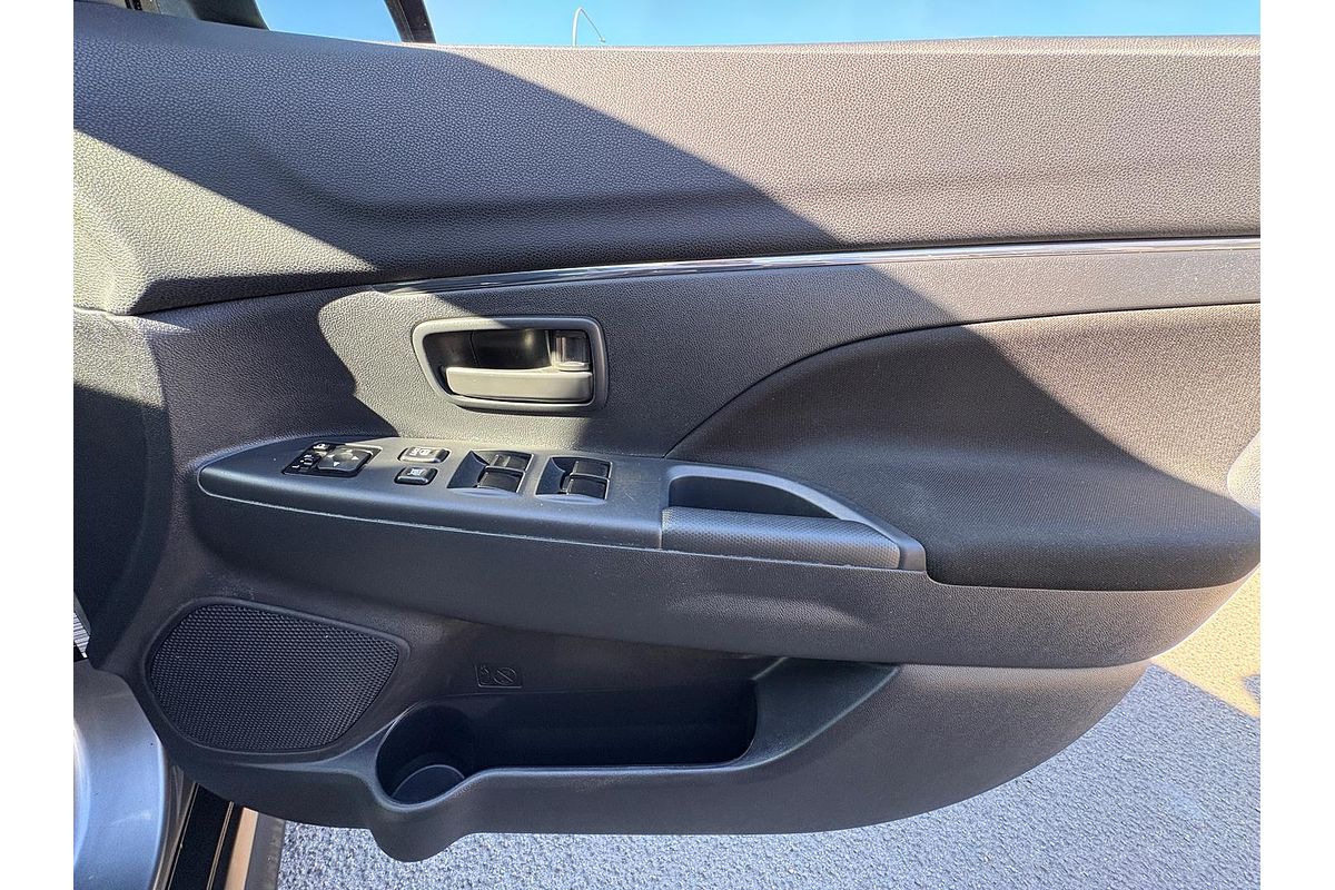 2023 Mitsubishi ASX ES XD