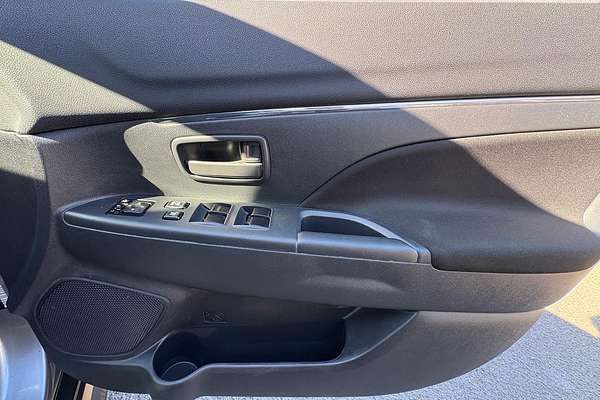 2023 Mitsubishi ASX ES XD