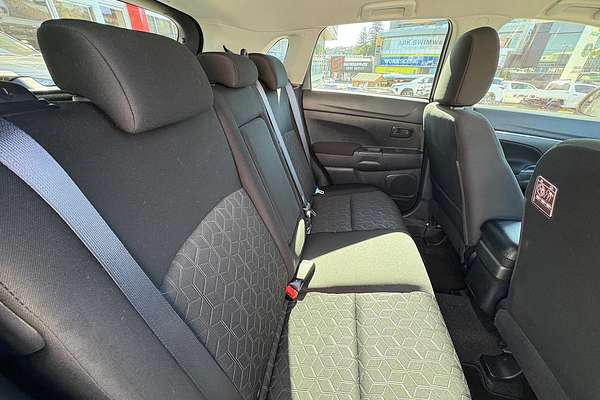 2023 Mitsubishi ASX ES XD