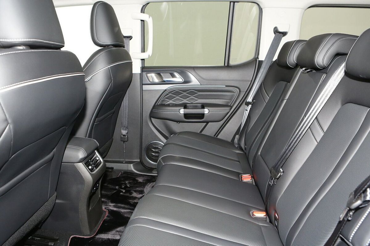 2024 GWM Tank 300 Ultra Hybrid P01