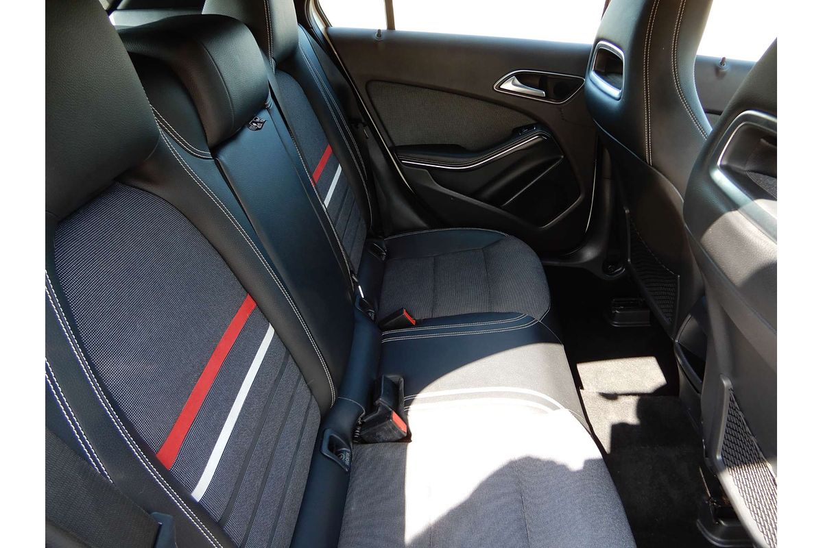 2015 Mercedes-Benz A-Class A180 W176