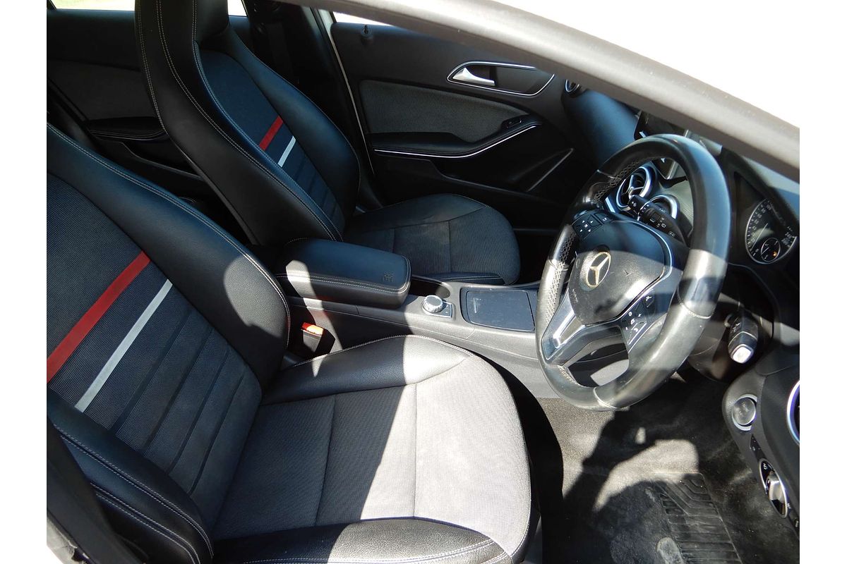 2015 Mercedes-Benz A-Class A180 W176