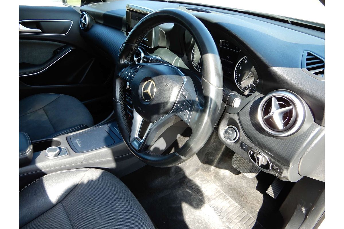 2015 Mercedes-Benz A-Class A180 W176