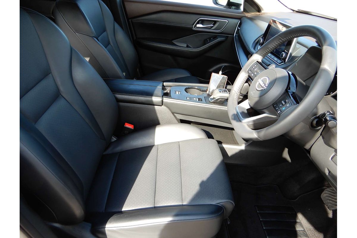 2023 Nissan X-TRAIL ST-L T33