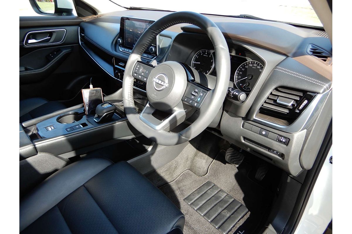 2023 Nissan X-TRAIL ST-L T33