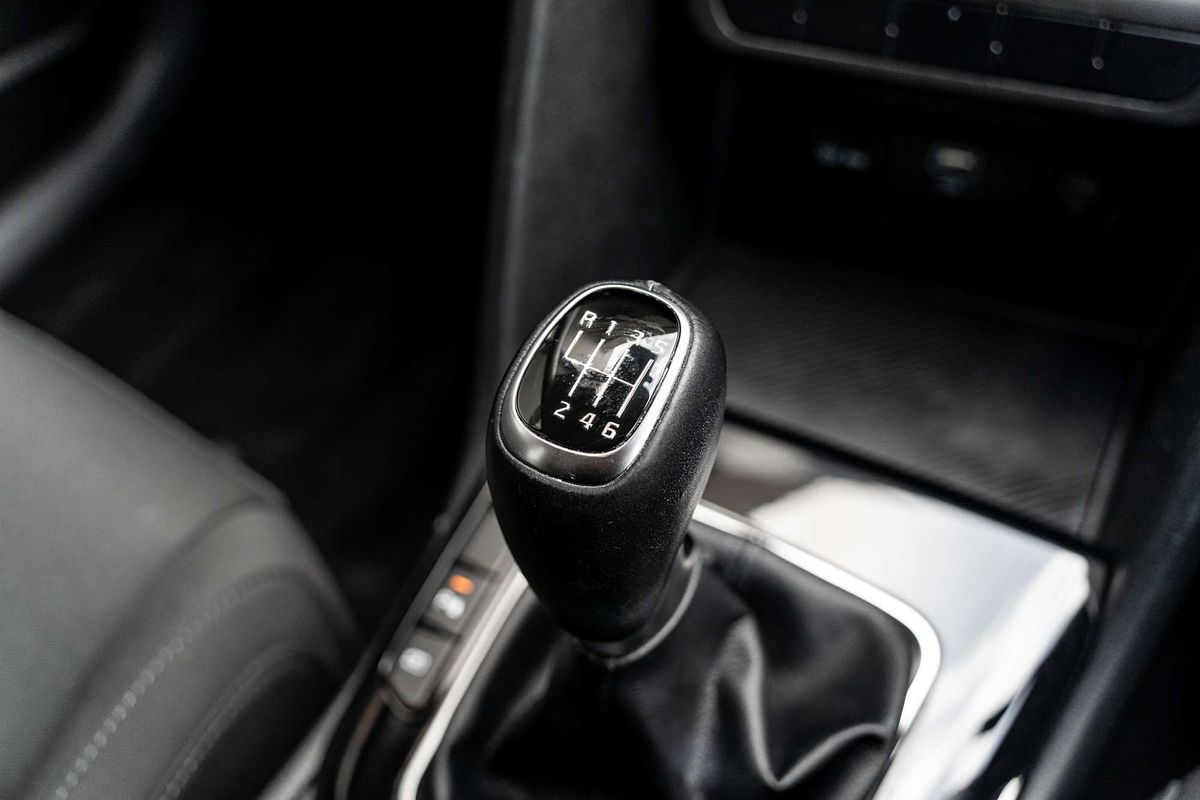 2022 Kia Sportage SX NQ5