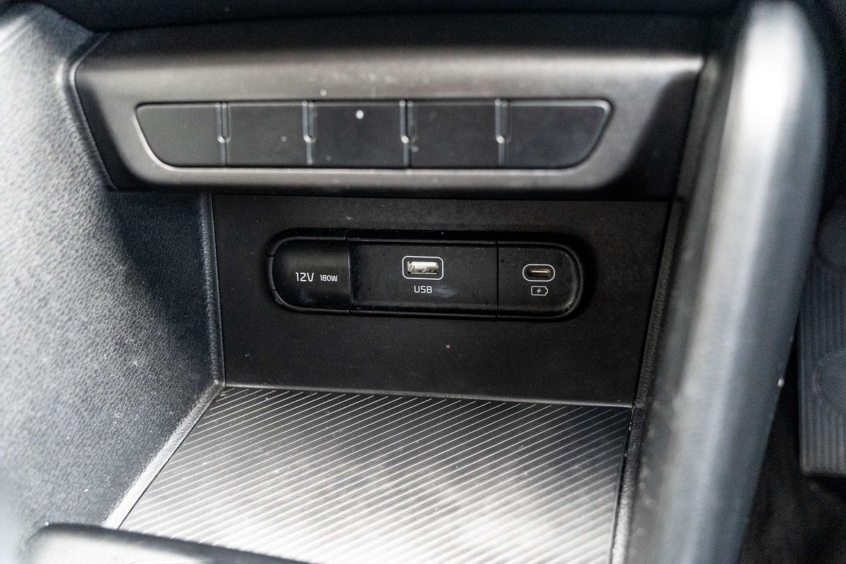 2022 Kia Sportage SX NQ5