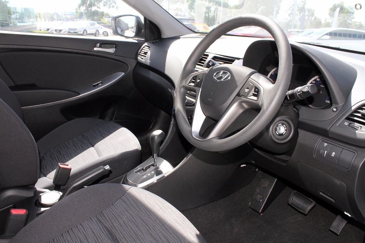 2017 Hyundai Accent Active RB4