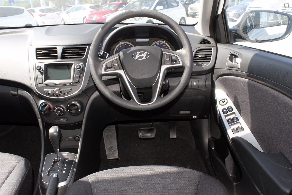 2017 Hyundai Accent Active RB4