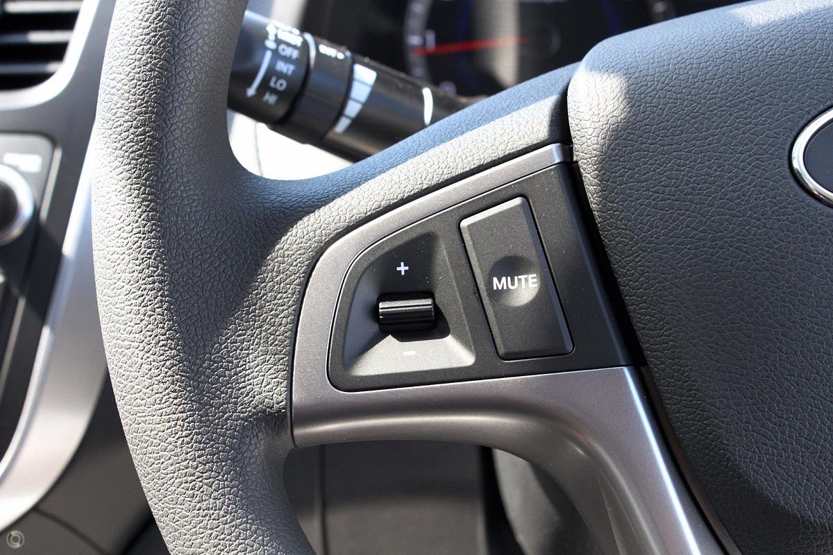 2017 Hyundai Accent Active RB4