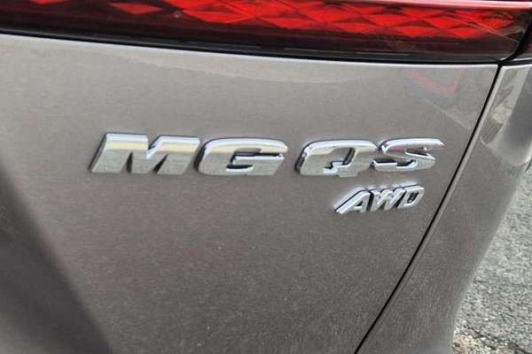 2025 MG QS Essence IS31