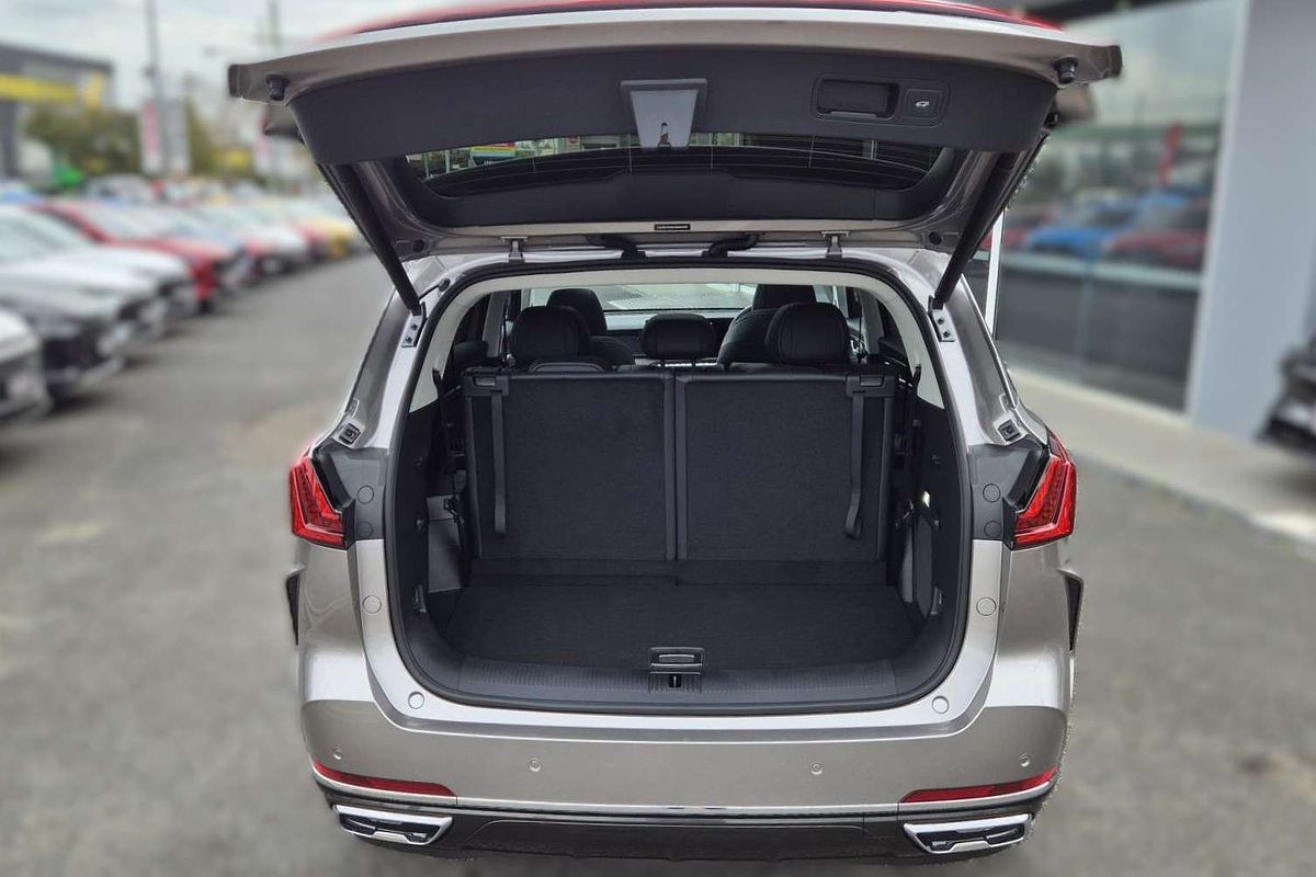 2025 MG QS Essence IS31