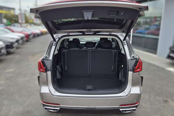 2025 MG QS Essence IS31