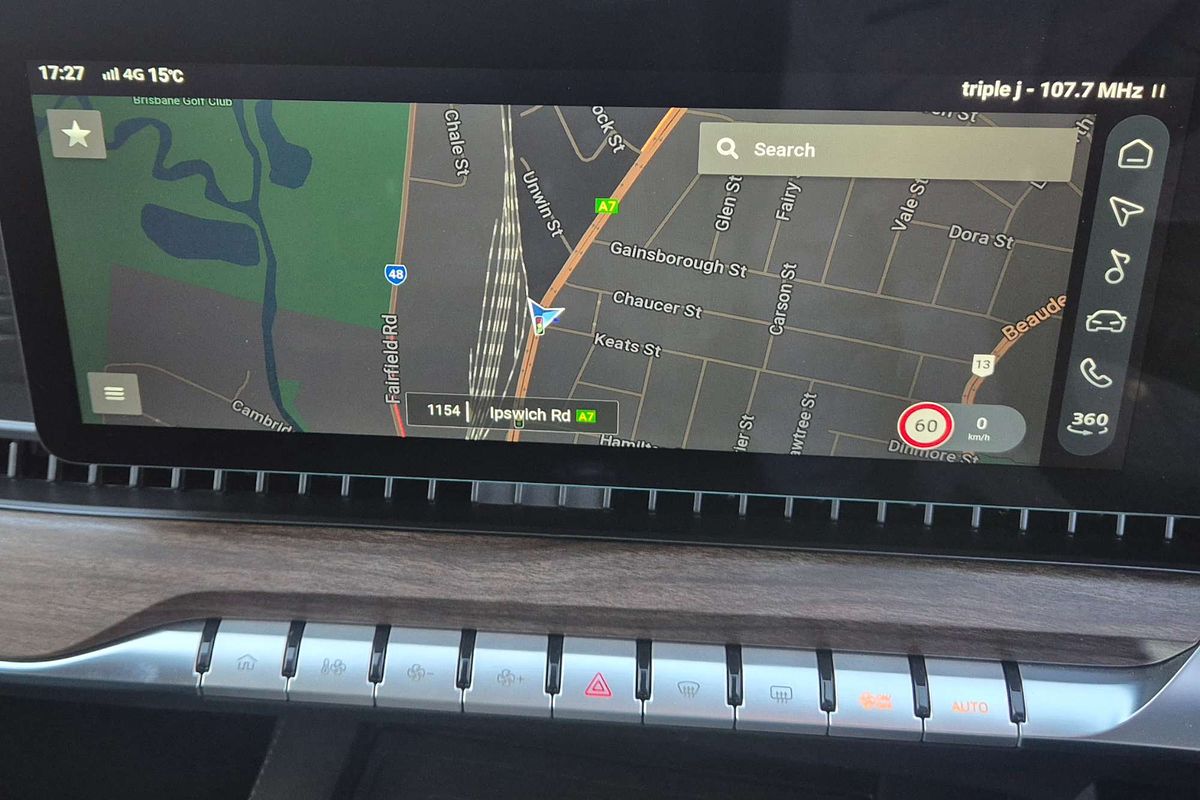 2025 MG QS Essence IS31