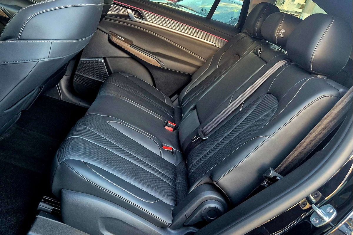 2025 MG QS Essence IS31