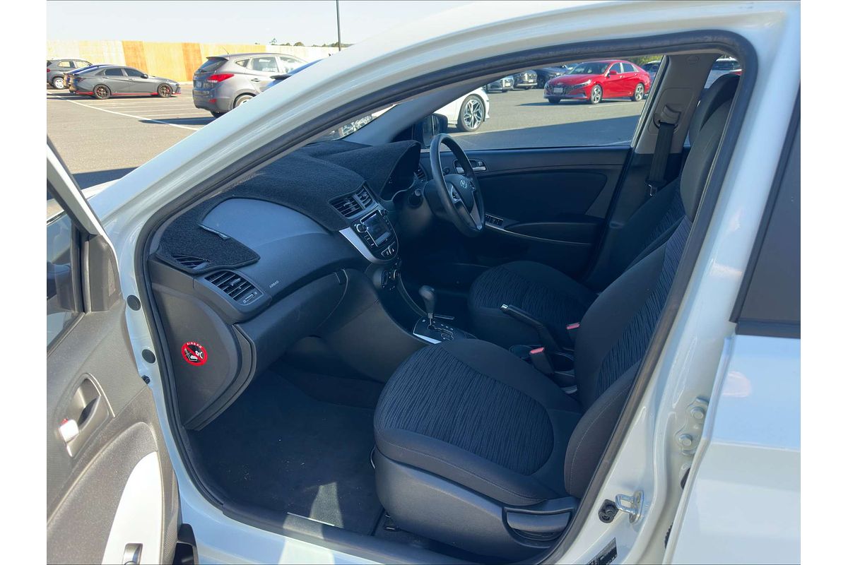 2016 Hyundai Accent Active RB3