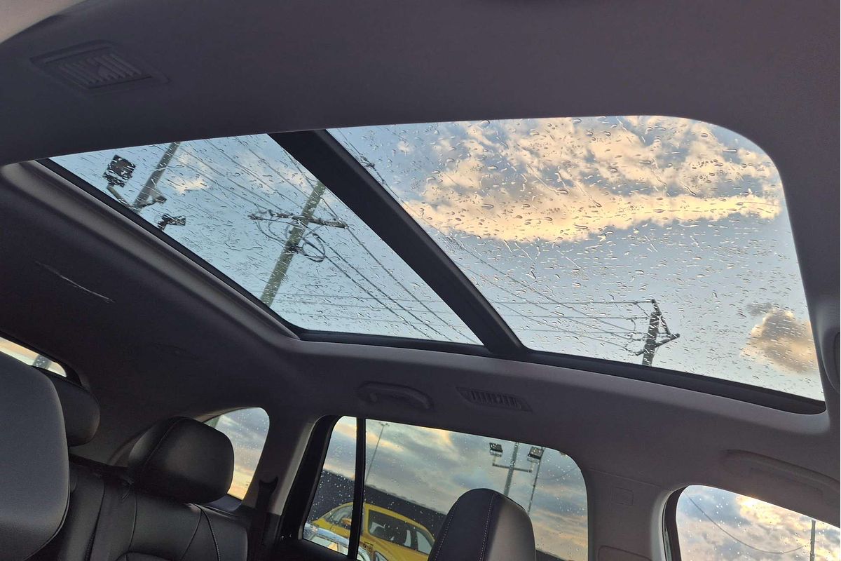 2025 MG QS Essence IS31