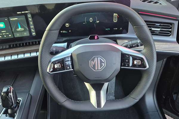 2025 MG QS Essence IS31