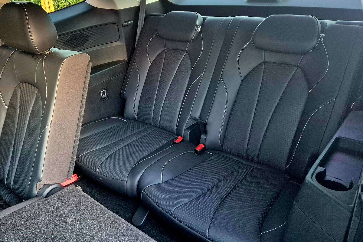 2025 MG QS Essence IS31