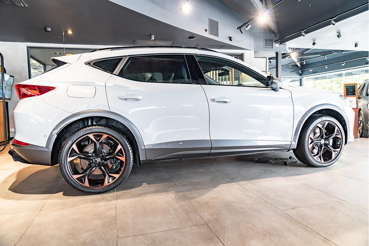 2024 CUPRA Formentor VZx KM