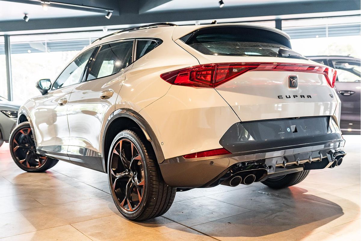 2024 CUPRA Formentor VZx KM